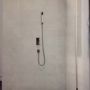 Merlyn Series 8 Curved Showerwall